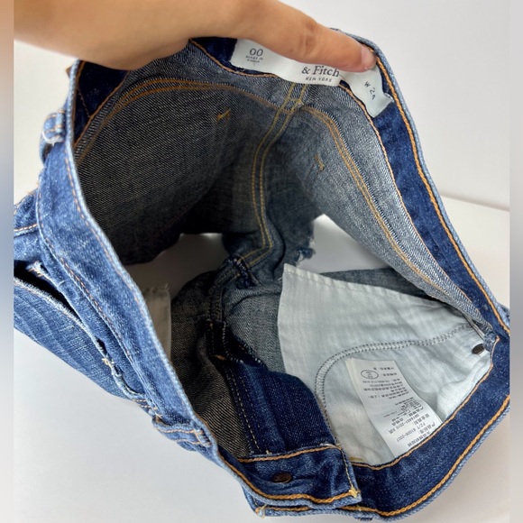 Abercrombie & Fitch denim shorts 00 - Picture 5 of 9